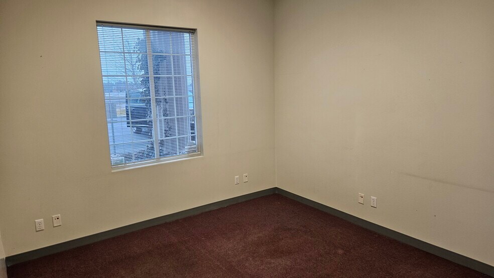 More Photos Of 8727 W Highway 2, Spokane Office For Sale