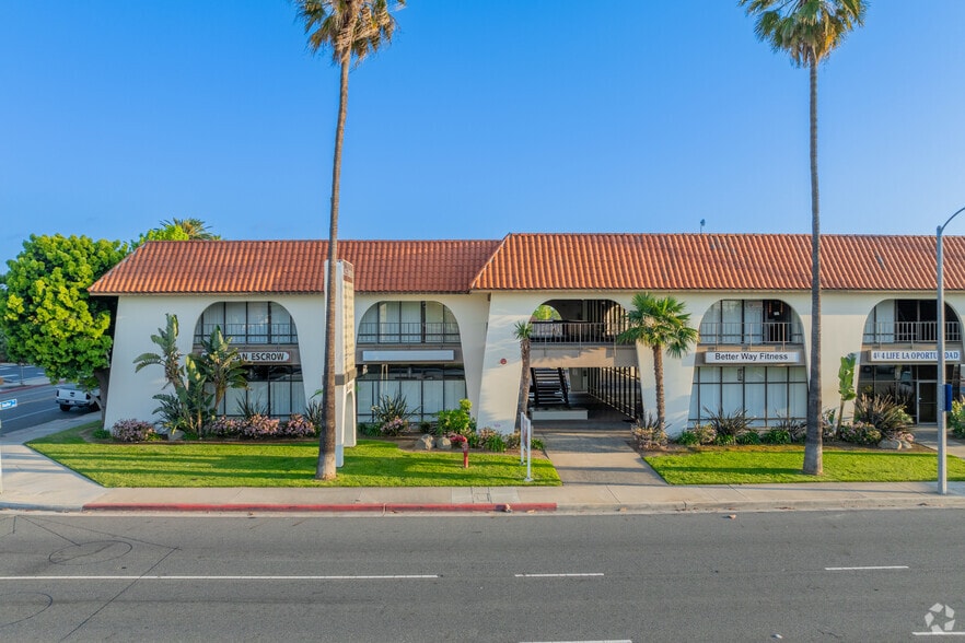 More Photos Of 438 E Katella Ave, Orange Office For Lease