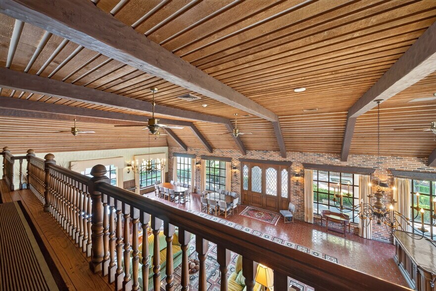 More Photos Of 1461 Highway EE, Winfield Specialty For Sale