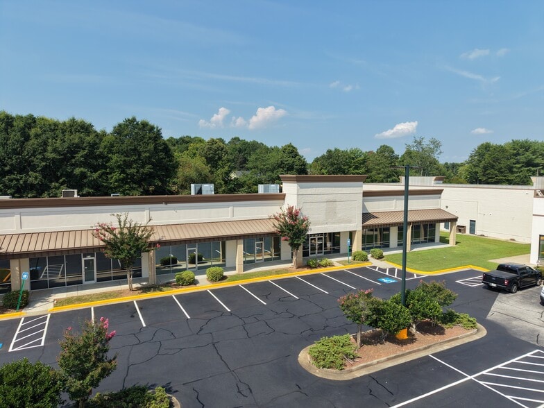 More Photos Of 1300-1500 McDonough Pky, McDonough Unknown For Lease
