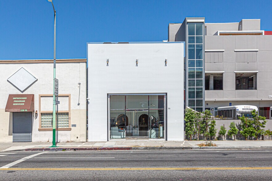 More Photos Of 330 N Western Ave, Los Angeles Storefront Retail Office For Lease