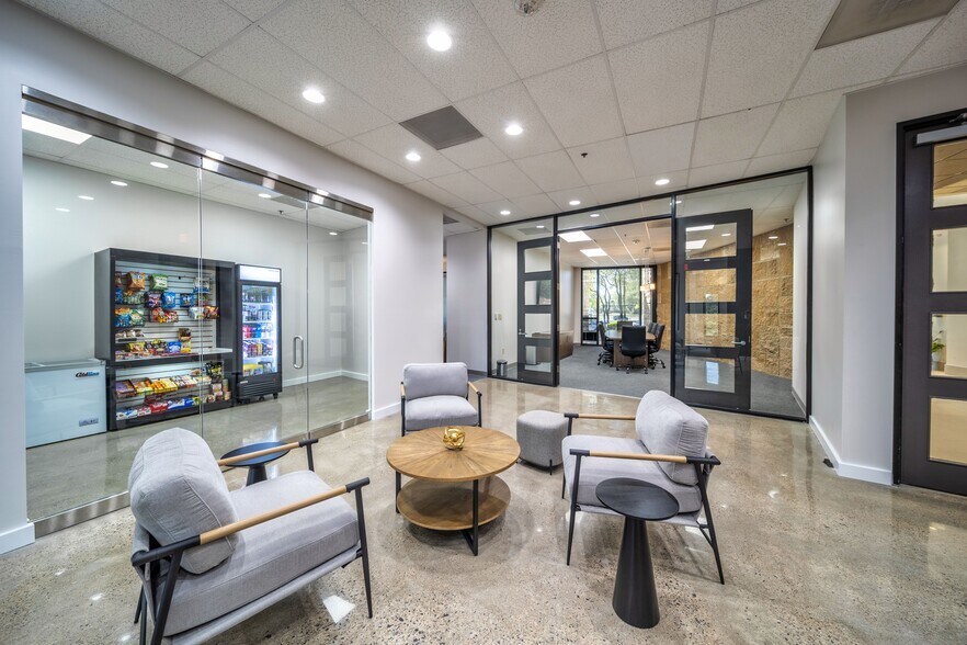 More Photos Of 5700 W Plano Pky, Plano Office For Lease