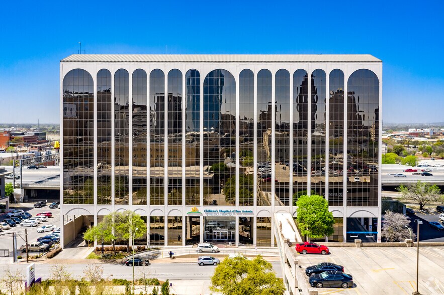 More Photos Of 315 N San Saba, San Antonio Medical For Lease