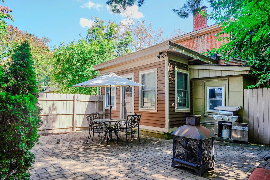 More Photos Of 54 E Whittier St, Columbus Medical For Lease