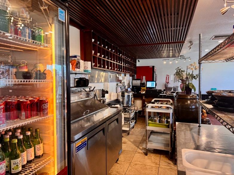 More Photos Of 501 N Arizona Ave, Chandler Restaurant For Sale