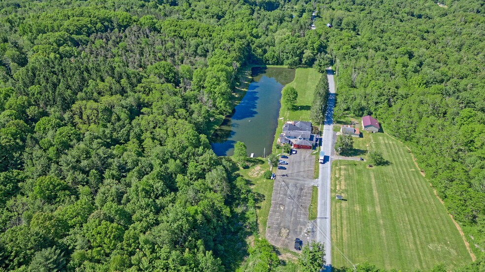 More Photos Of 160 Creamery Rd, Greenville Specialty For Sale