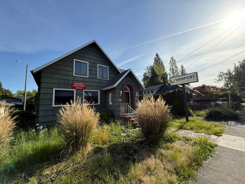 More Photos Of 3549 N Lombard St, Portland Office For Sale
