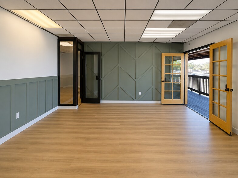 More Photos Of 110 Civic Center Dr, Vista Office For Lease
