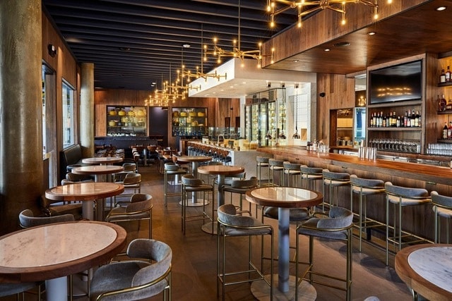 More Photos Of 110 Navy St, Venice Restaurant For Lease