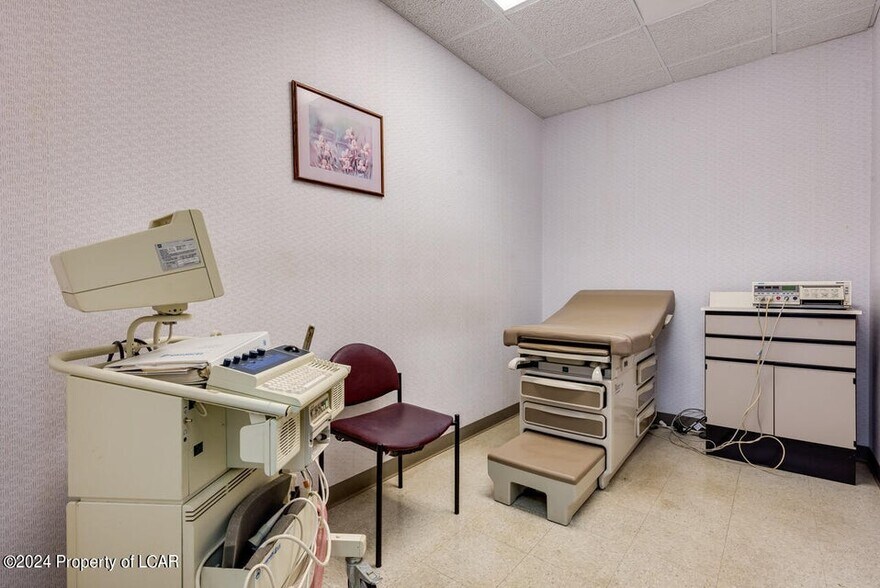 More Photos Of 832 Airport Rd, Hazle Township Medical For Sale