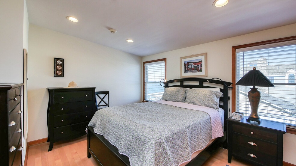 More Photos Of 236 S Bayview Dr, Strathmere Restaurant For Sale