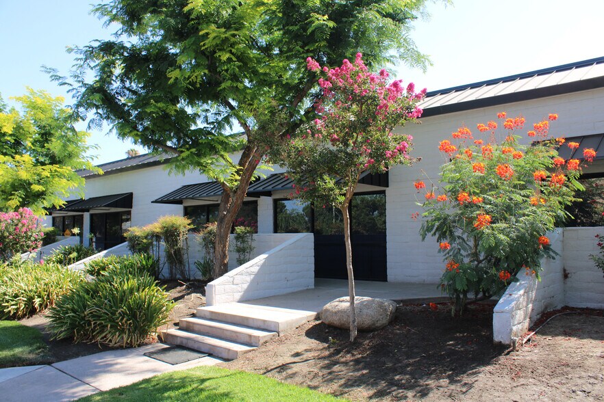More Photos Of 3579 Arlington Ave, Riverside Medical For Lease