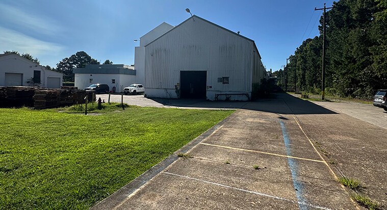 More Photos Of 8310 Shell Rd, Richmond Warehouse For Lease