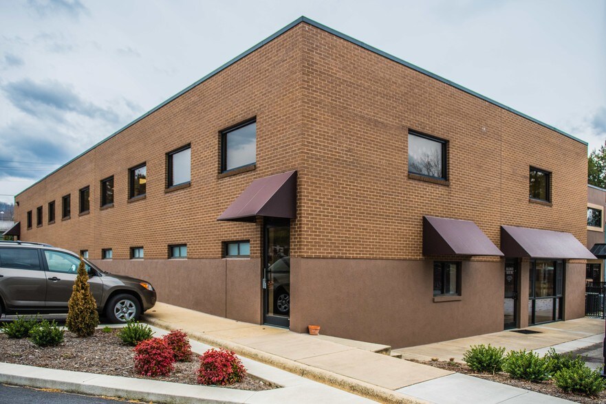 Primary Photo Of 13 Haywood Office Park, Waynesville Medical For Lease