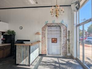 More Photos Of 402 Calhoun St, Johnston General Retail For Sale