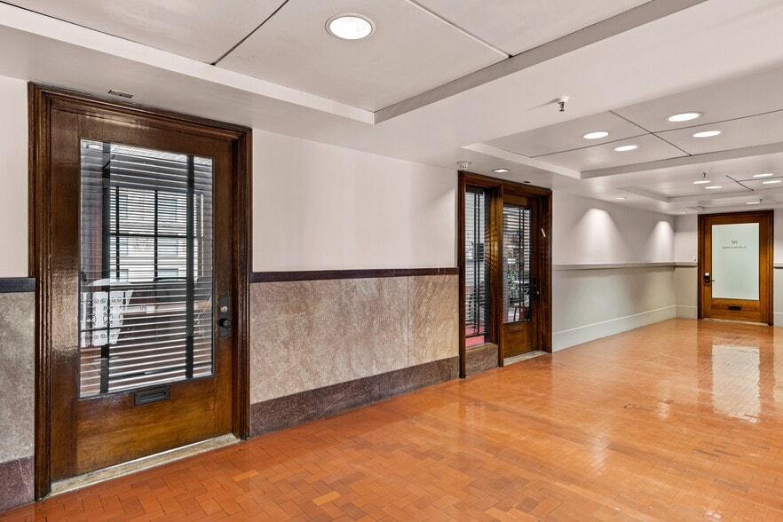More Photos Of 730 17th St, Denver Office For Sale