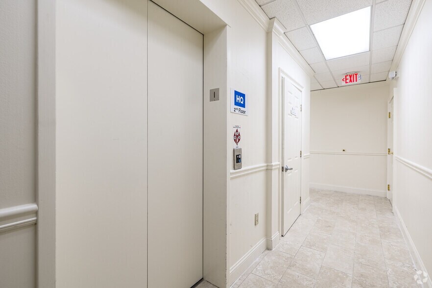 More Photos Of 1640 Powers Ferry Rd SE #11, Marietta Office For Sale