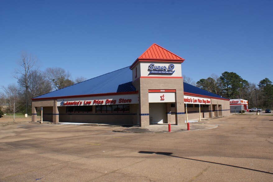 Primary Photo Of 2055 Raymond Rd, Jackson Drugstore For Lease