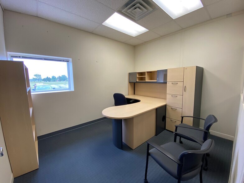 More Photos Of 110 Langley Rd, Rome Office For Lease