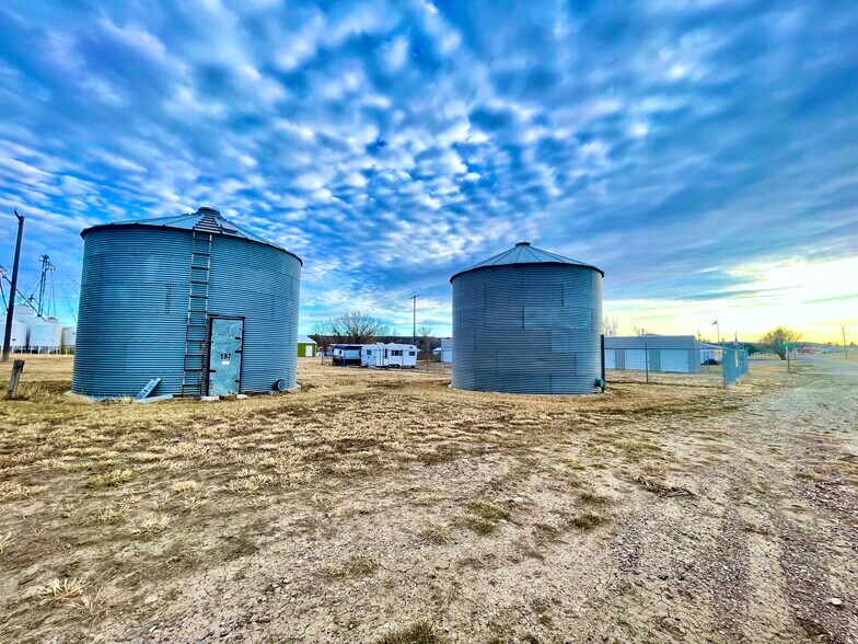 More Photos Of 2501 St Charles st, Fort Benton Self Storage For Sale