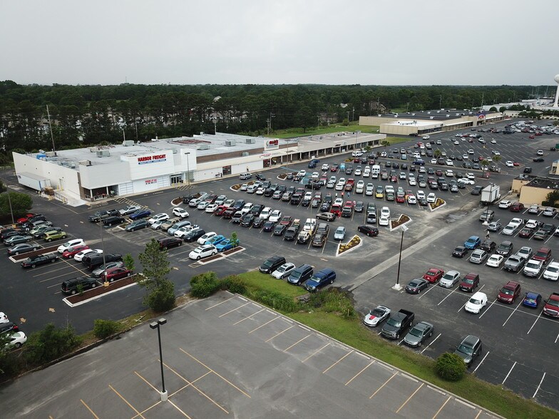 More Photos Of 1756-1784 Highway 17 N, Surfside Beach General Retail For Lease