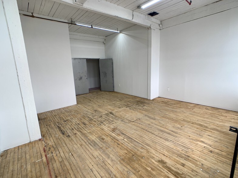 More Photos Of 1027 Grand St, Brooklyn Office For Lease