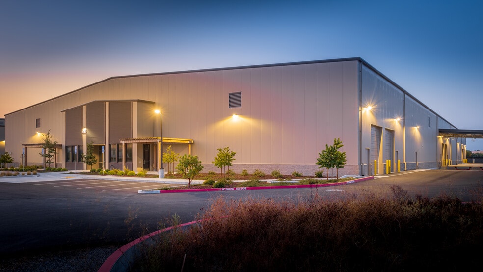 Primary Photo Of 1760 Copperhill Pky, Santa Rosa Warehouse For Sale