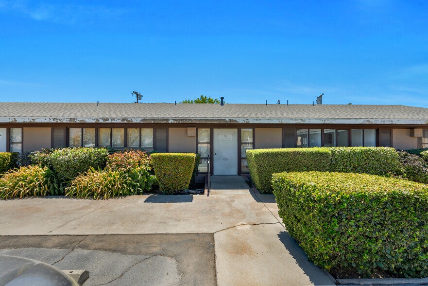 More Photos Of 1215-1239 Rose Ave, Selma Medical For Lease