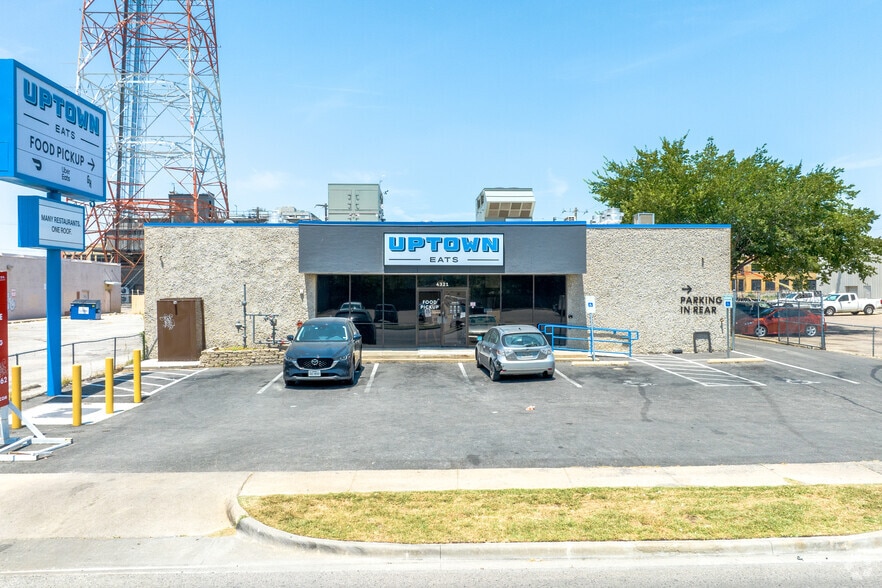 More Photos Of 4321 Live Oak St, Dallas Freestanding For Lease