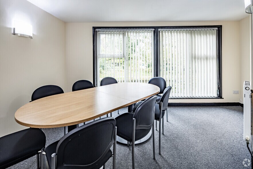 More Photos Of 1-11 Liverpool Rd N, Liverpool Coworking Space