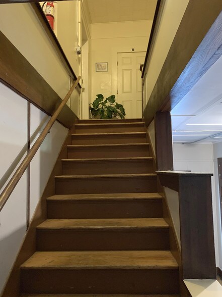 More Photos Of 158 E Colorado St, La Grange Apartments For Sale