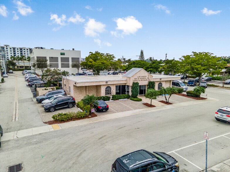More Photos Of 71 NE 27th Ave, Pompano Beach Office For Sale