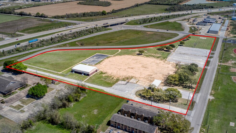 More Photos Of TBD Fields Store at 290 hwy, Waller Land For Sale