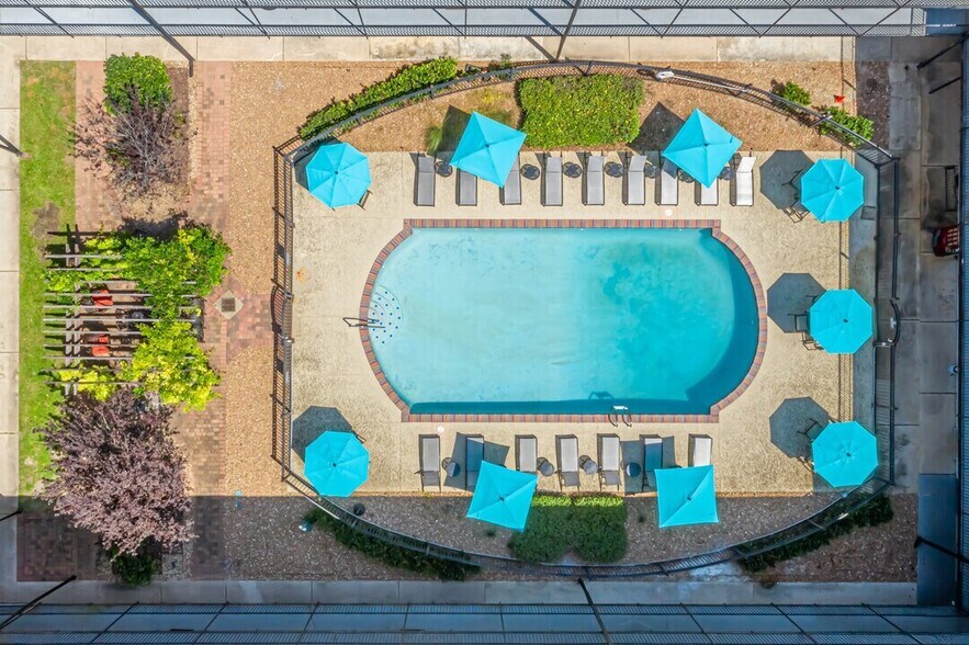 More Photos Of 417 E State St, Baton Rouge Apartments For Sale