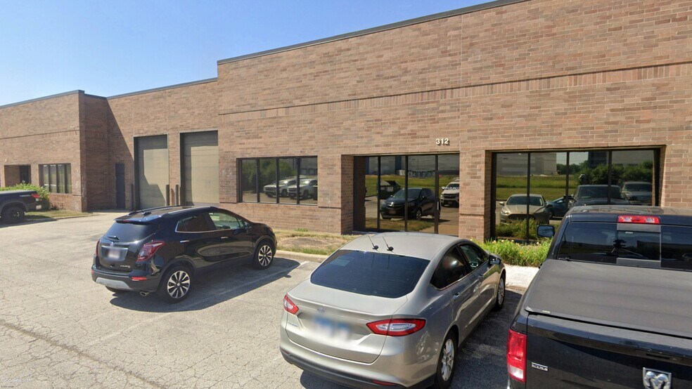 Primary Photo Of 650 W Grand Ave, Elmhurst Flex For Lease