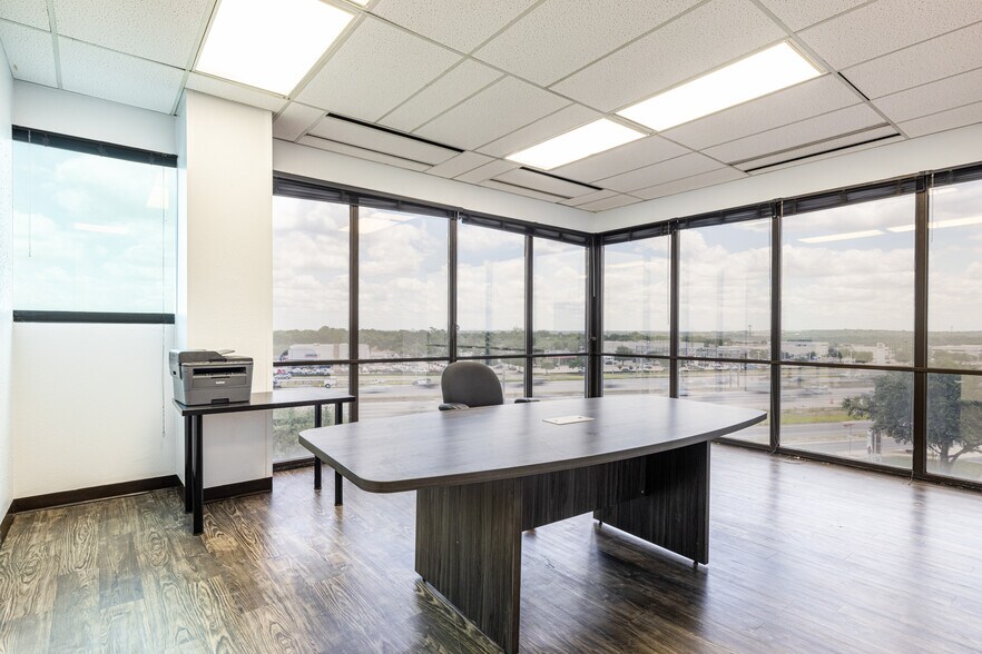 More Photos Of 305 NE Loop 820, Hurst Office For Lease