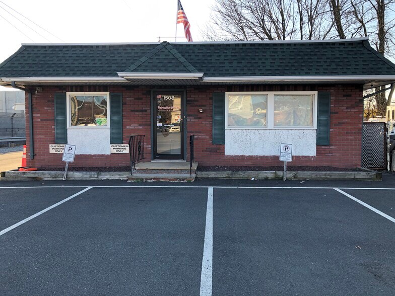 More Photos Of 1508 Front St, Scotch Plains General Retail For Sale