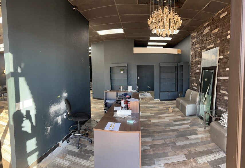 More Photos Of 2800 North Gate Blvd, Colorado Springs Freestanding For Lease