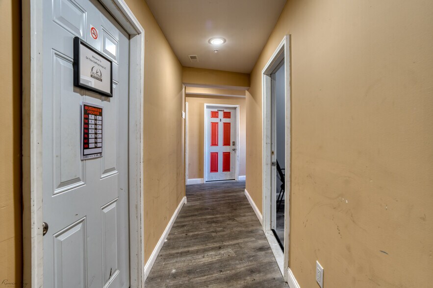 More Photos Of 3817 Pacific Ave, Wildwood Restaurant For Sale