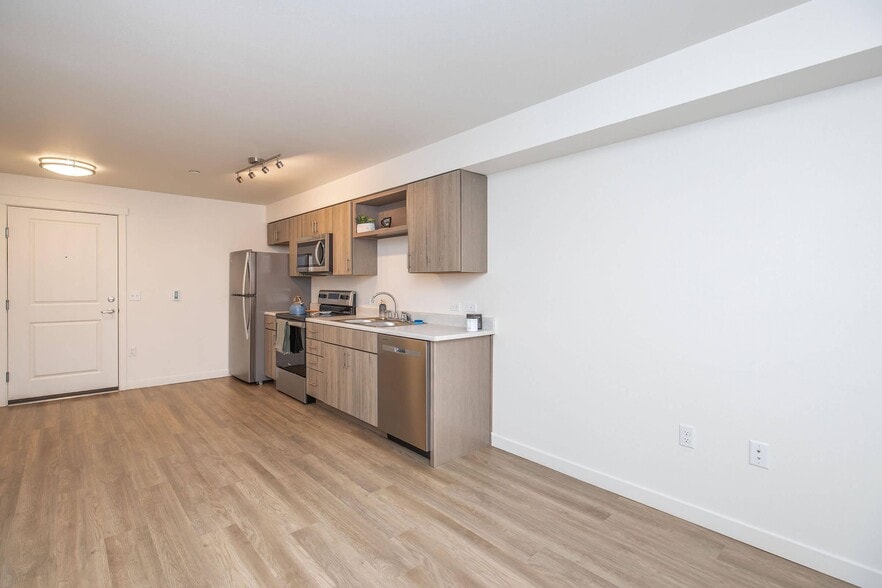More Photos Of 15300 33rd Ave S, Seatac Apartments For Lease