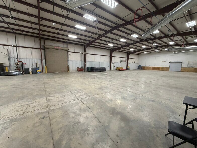 More Photos Of 1075 Willow Industrial Ct, Cookeville Industrial For Sale