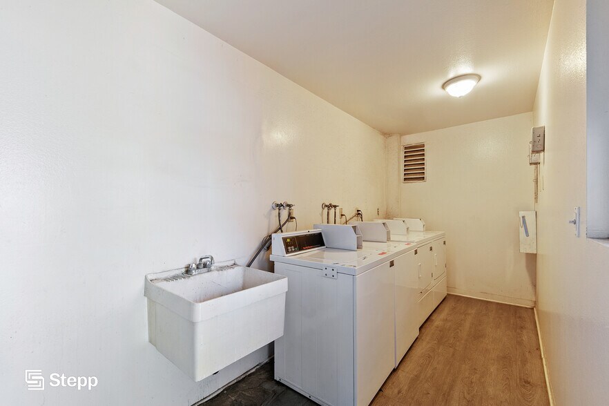 More Photos Of 1628 W 218th St, Torrance Apartments For Sale