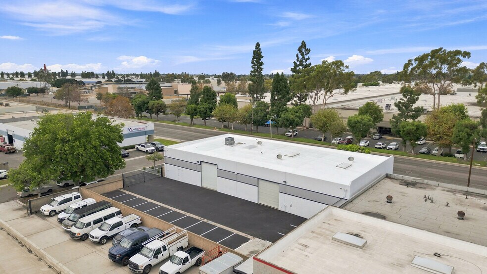 More Photos Of 11560 Seaboard Cir, Stanton Warehouse For Sale