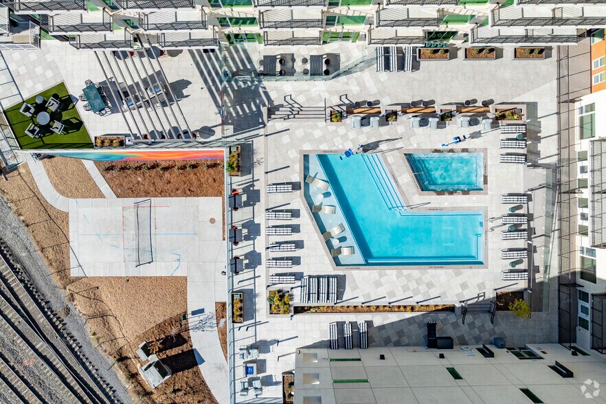 More Photos Of 2600 Wewatta way, Denver Apartments For Lease