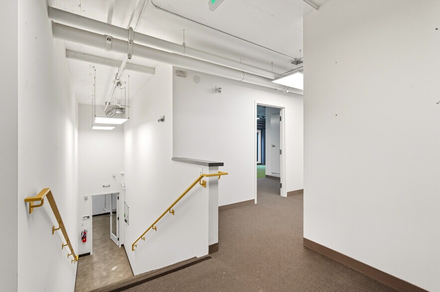 More Photos Of 1717 17th St, San Francisco Apartments For Lease