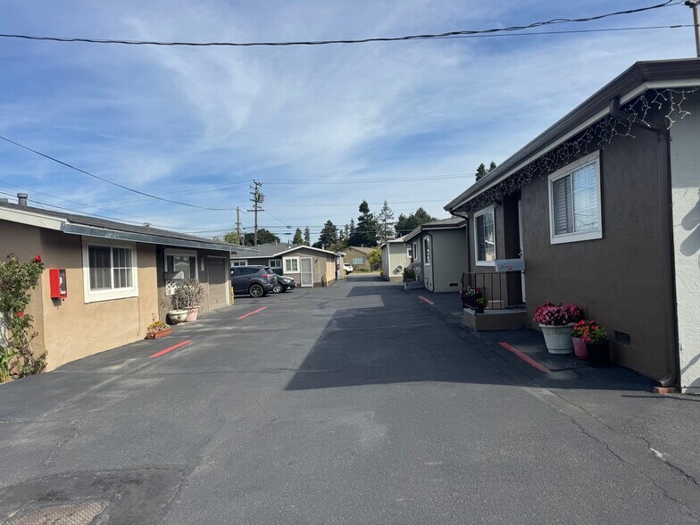 More Photos Of 19465 Meekland Ave, Cherryland Apartments For Sale