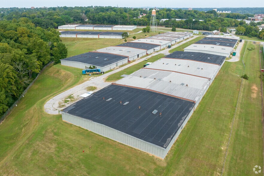 More Photos Of 946 Newgass St, Danville Manufacturing For Lease