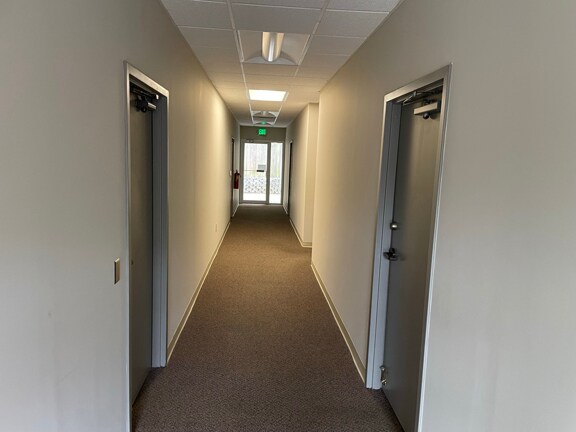 More Photos Of 5090 Old Ellis Pt, Roswell Office For Sale