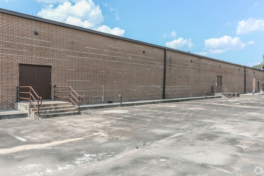 More Photos Of 15403 Vantage Pky E, Houston Unknown For Lease