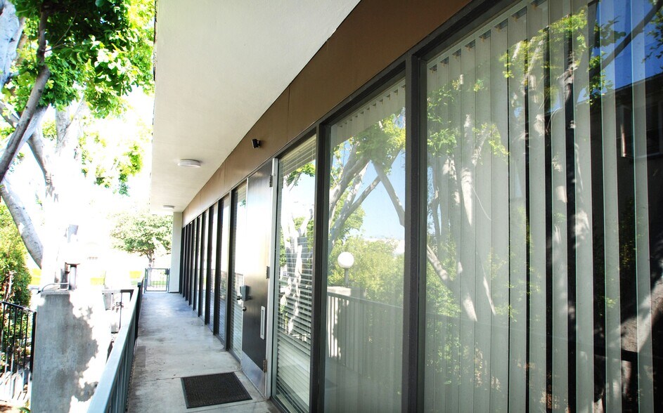 More Photos Of 1517 Fair Oaks Ave, South Pasadena Office For Lease